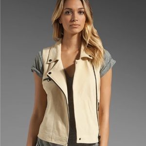 Chaser natural leather vest, NWT. XS moto cream